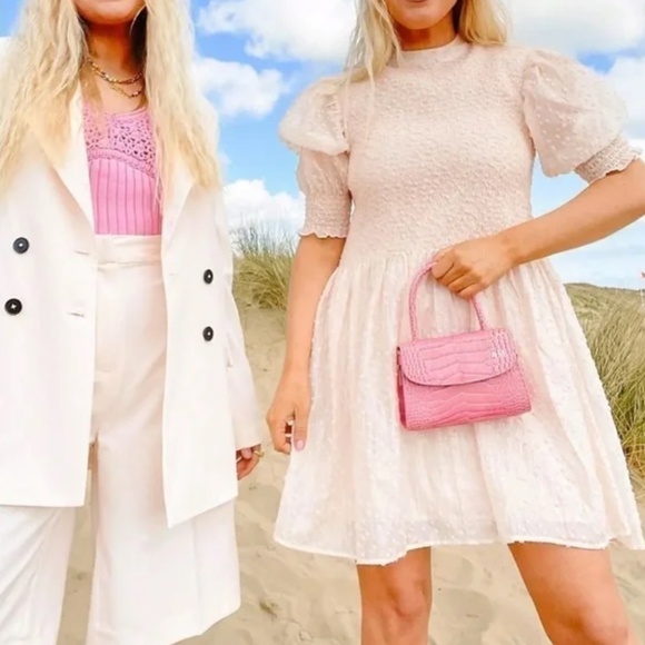 Labelrail x Olivia & Alice Mini Smock Dress - Picture 2 of 9